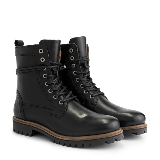 Kvosted - Leather lace-up boots - Men - Black FRD